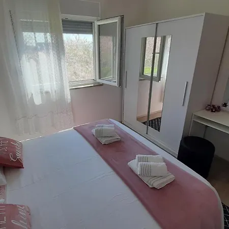 Lucy Apartment