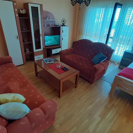 Apartment Lucy