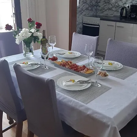 Apartamento Lucy Podstrana